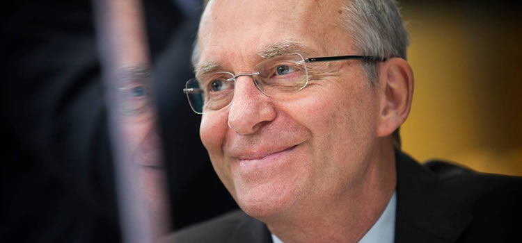 Minister Kamp
