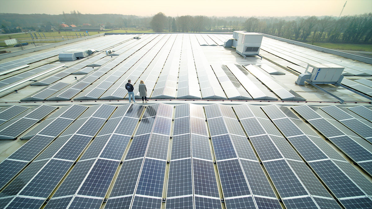 mnh barneveld zonnepanelen